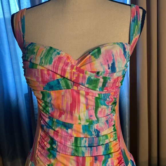 Venus swim dress brand new never worn - Picture 2 of 6